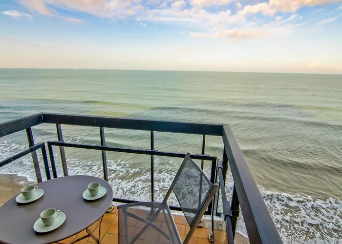 Apartment Les Flots-2 By Interhome